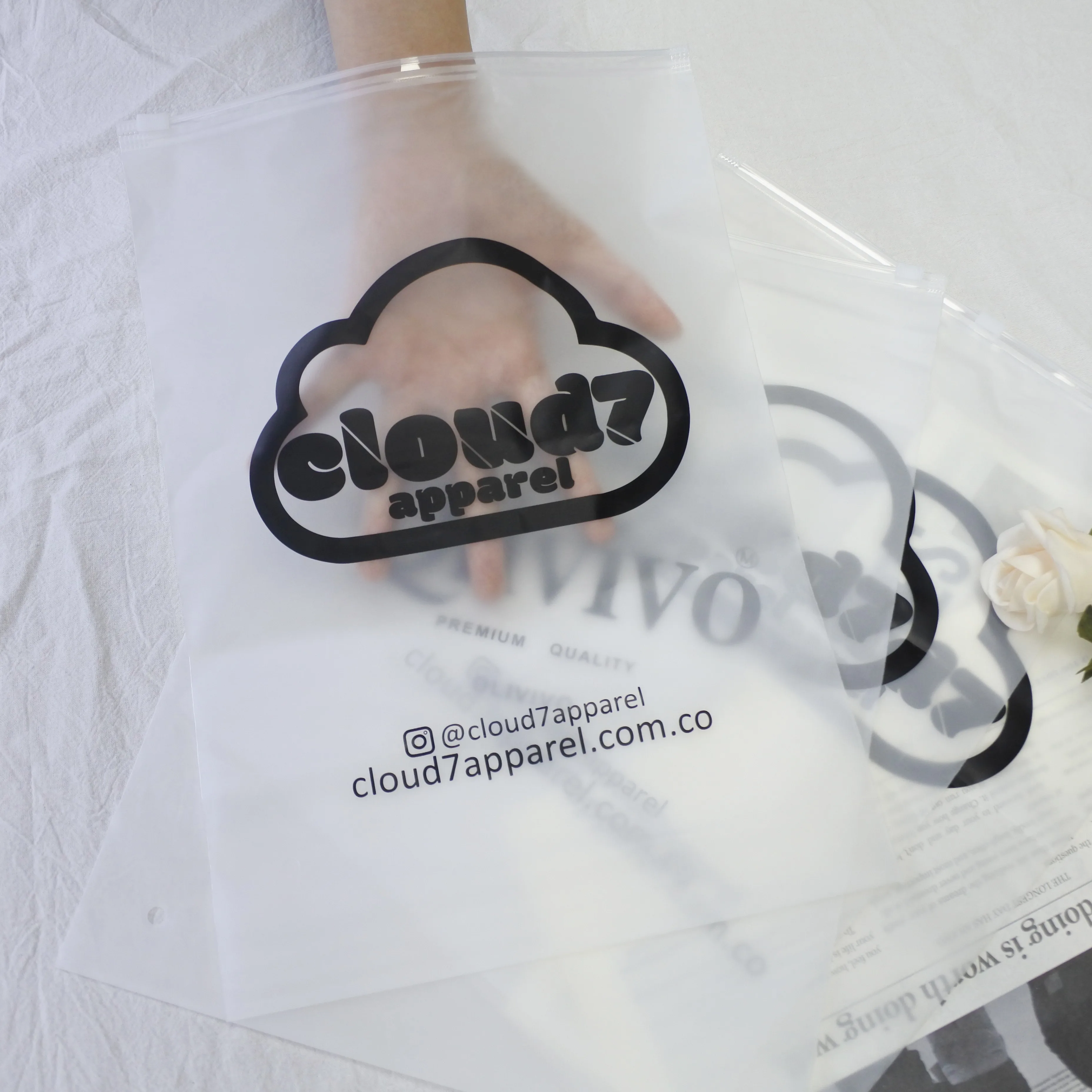 Customized Biodegradable Frosted sealing zipper lock bag Packaging Bags to Shirt\/ Hoodies\/ Pants With logo plastic bags
