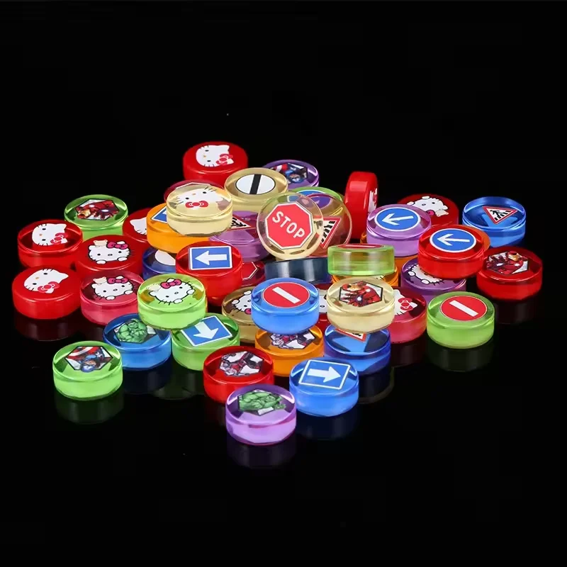 Hot Sale Personalized Acrylic Chess Coins Custom Double Sided Printed Clear Glitter Epoxy Holographic Anime Acrylic Chess Coins