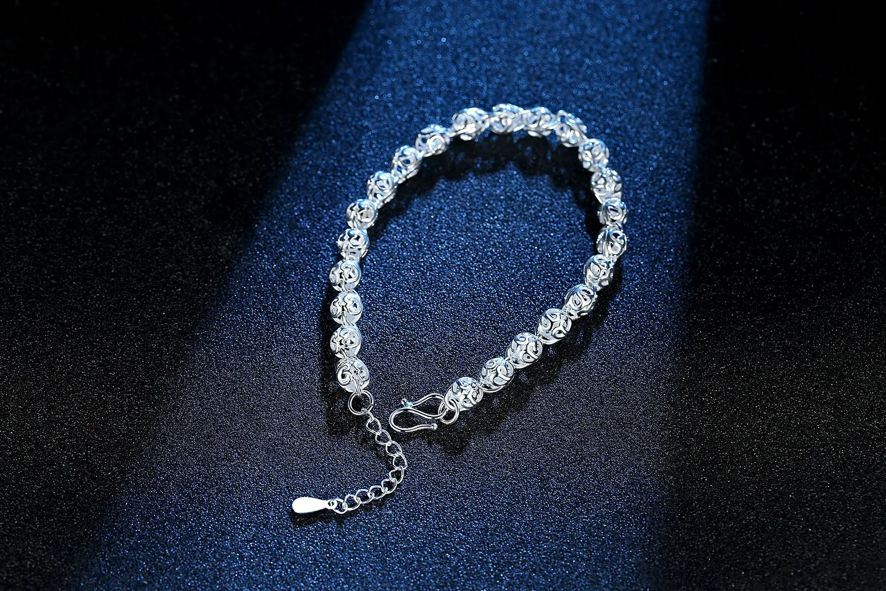 Sweet and Cute Hollow Ball Bracelet