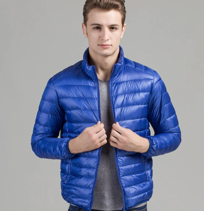 Стеганый мужской пуховик на зиму, с черными вставками и бриллиантами