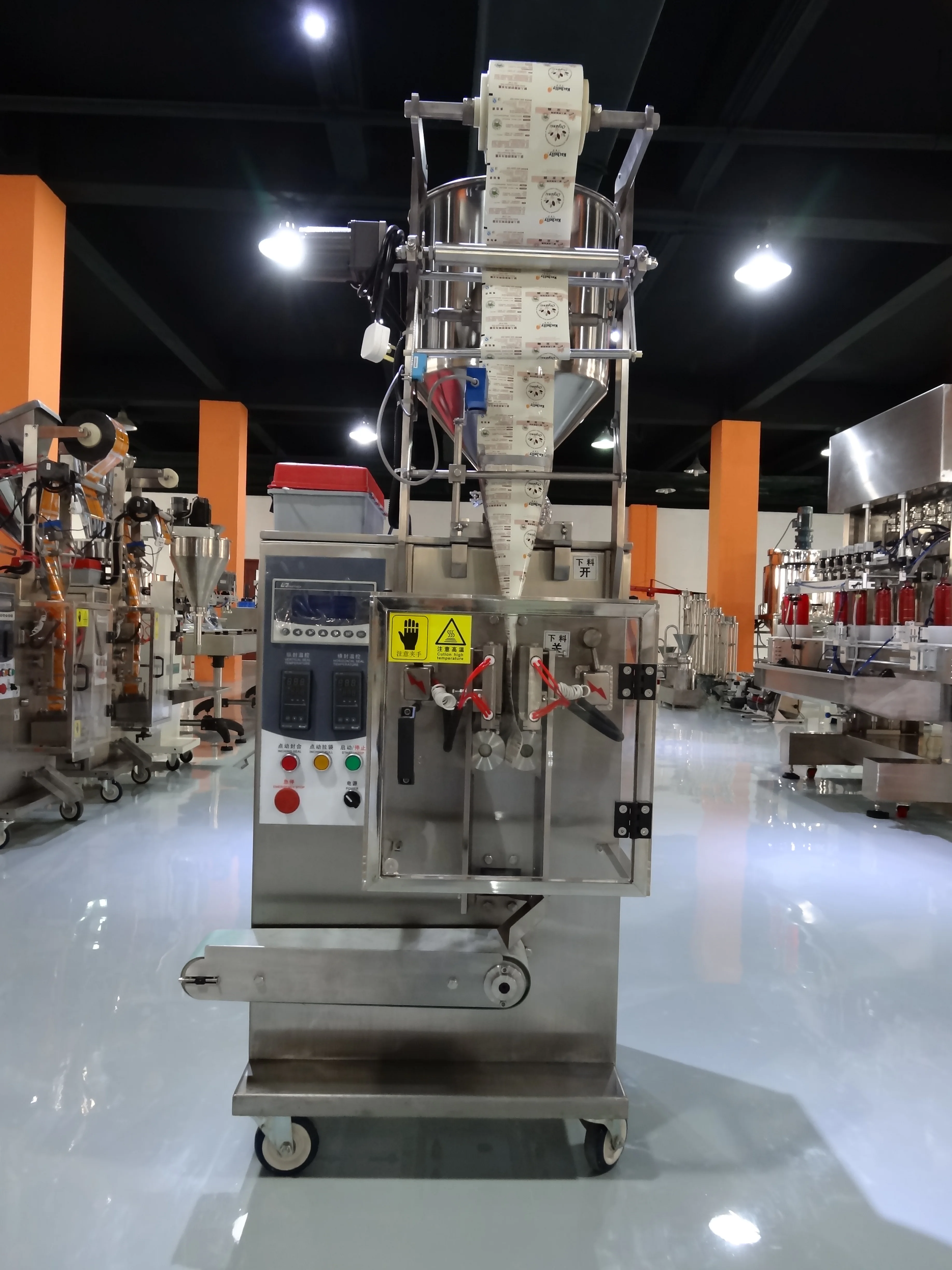 Factory price Automatic Paste peanut butter Sachet bag filling and sealing Machine