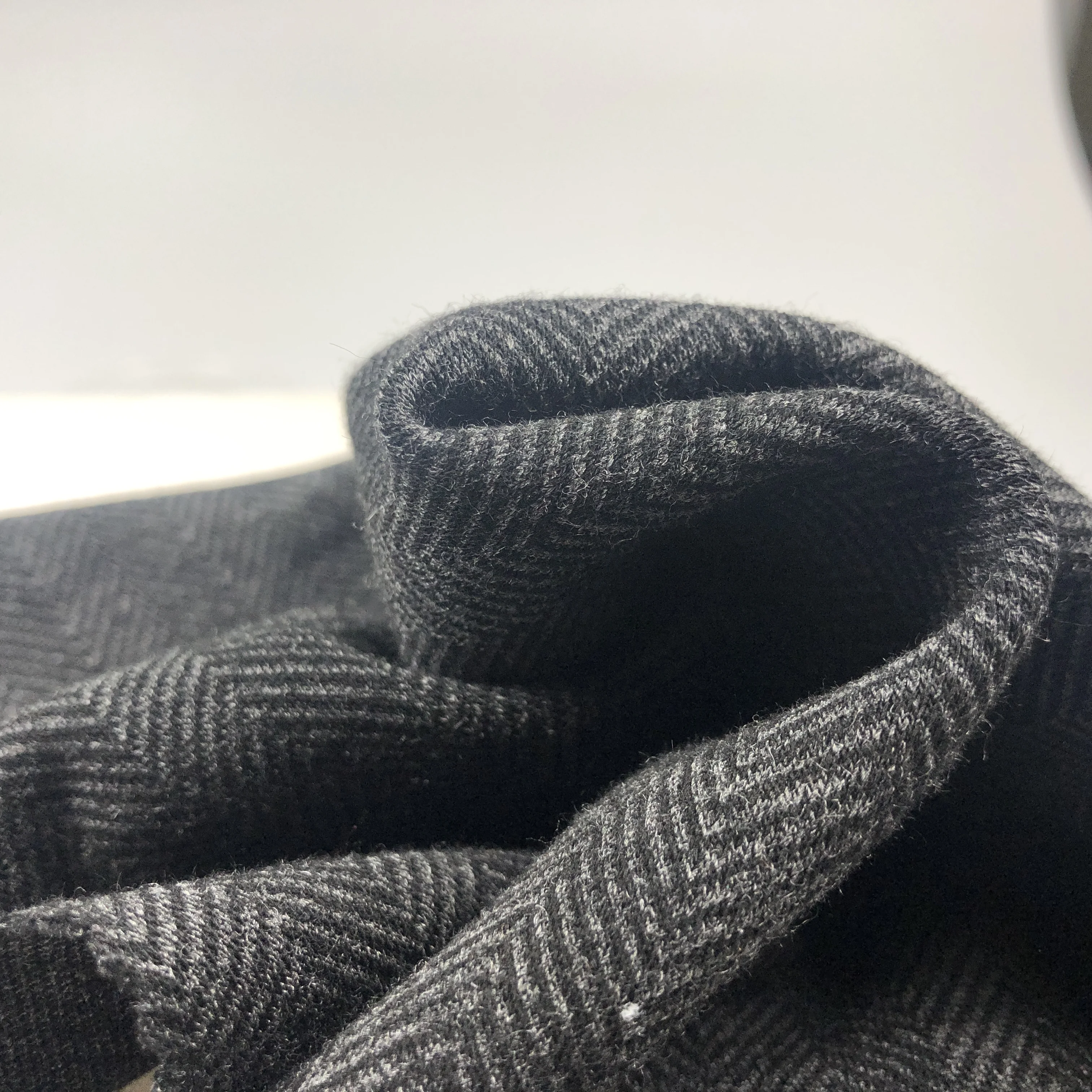 Fashion yarn dyed fabric knitted herringbone jacquard polyester rayon fabric for dress