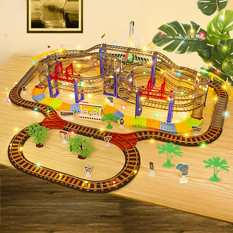 Small train toy rail car racing high-speed rail electric car train puzzle harmony car boy 3 years old 4