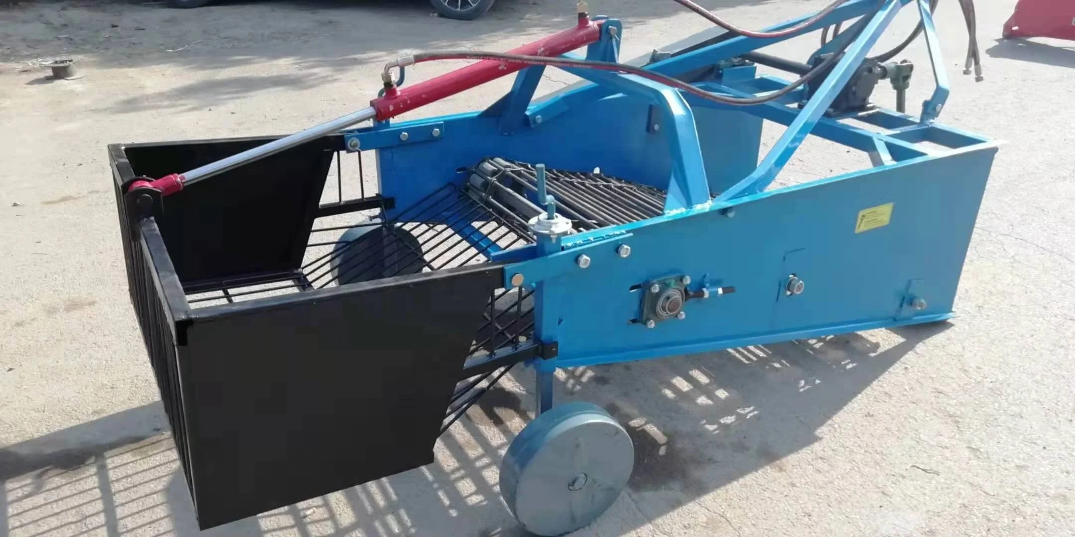 Factory Supply PTO Harvester Tractor Sweet Potato Harvester Potato Digger for  Sale