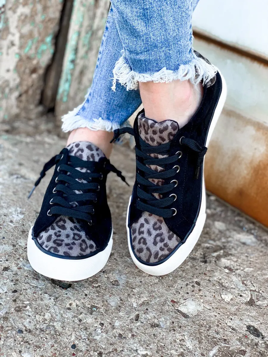 Wholesale Fashion Lace Up Canvas Ladies Casual Shoes Patchwork Leopard Women Sneakers