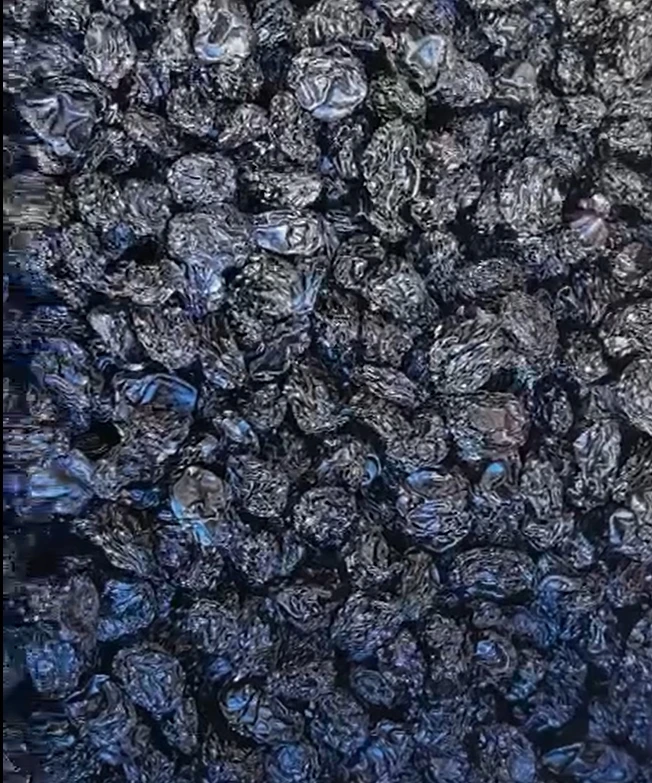 Wholesale Exclusive Import Non-gmo High Grade Bulk Wholesale Dried Grapes Sweet Black Raisins Natural Healthy Snack