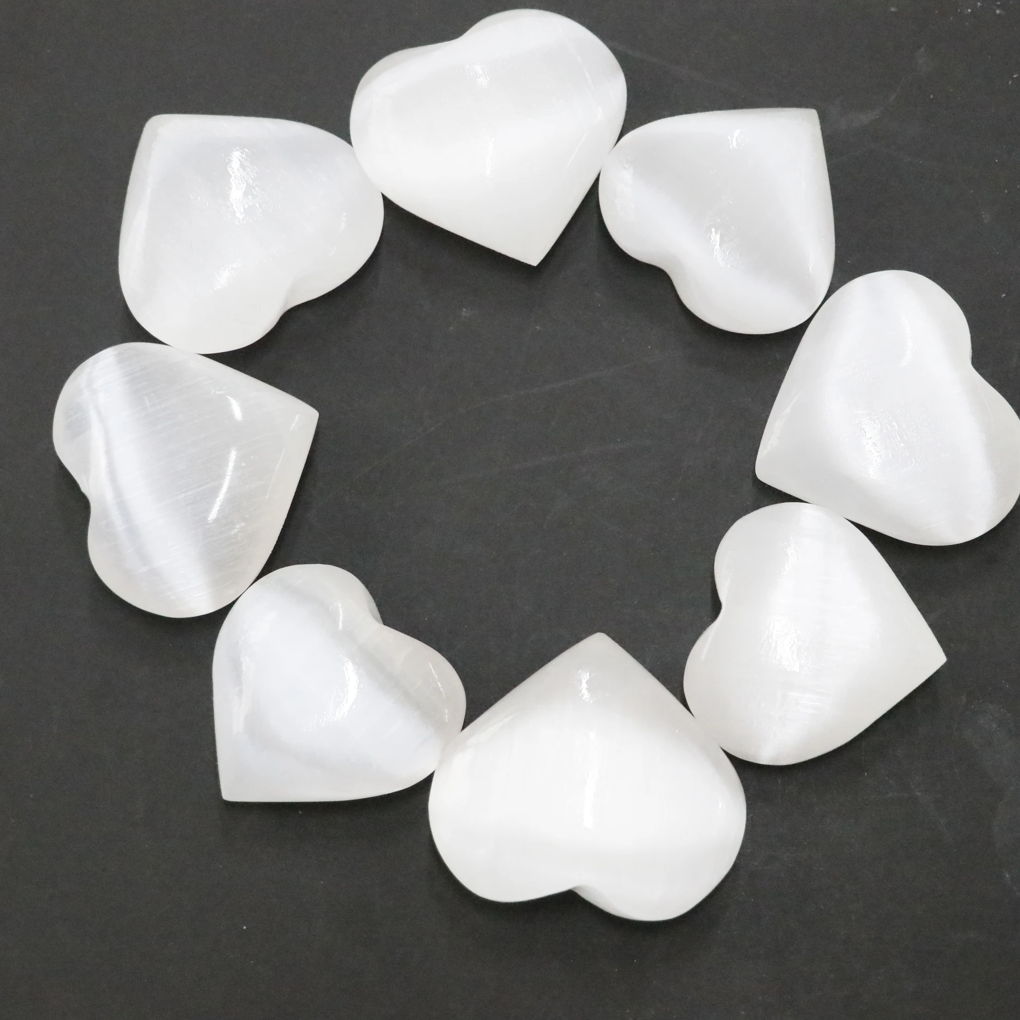 Wholesale  high quality healing crystals heart  plaster natural white selenite crystal Heart stone for crystal decor
