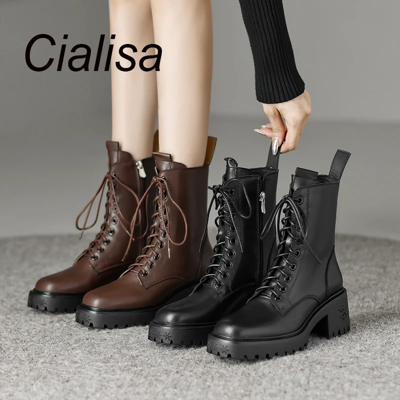 Cialisa на толстой платформе на высоком массивном каблуке; Зимняя обувь на высоком каблуке; Женская обувь с круглым носком в лаконичном стиле; Ботинки на шнуровке, с кисточками; Короткие ботильоны; Модные ботинки