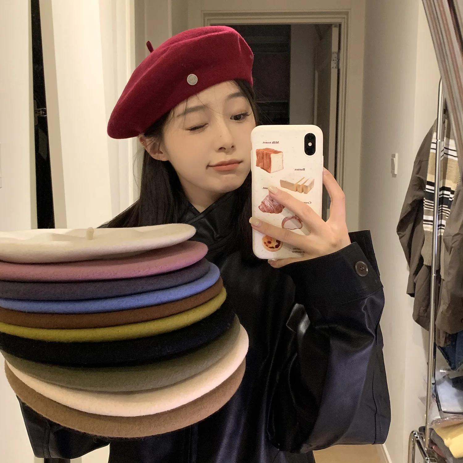 Spain Female Wool Beret Autumn Winter High End Solid Color Cold Warm Hat Plush Painter Cap Beret