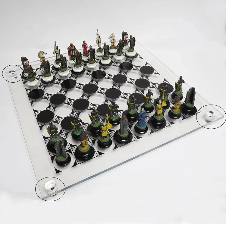 China Inventory Wholesale Crystal Acrylic Chess Game Board & set