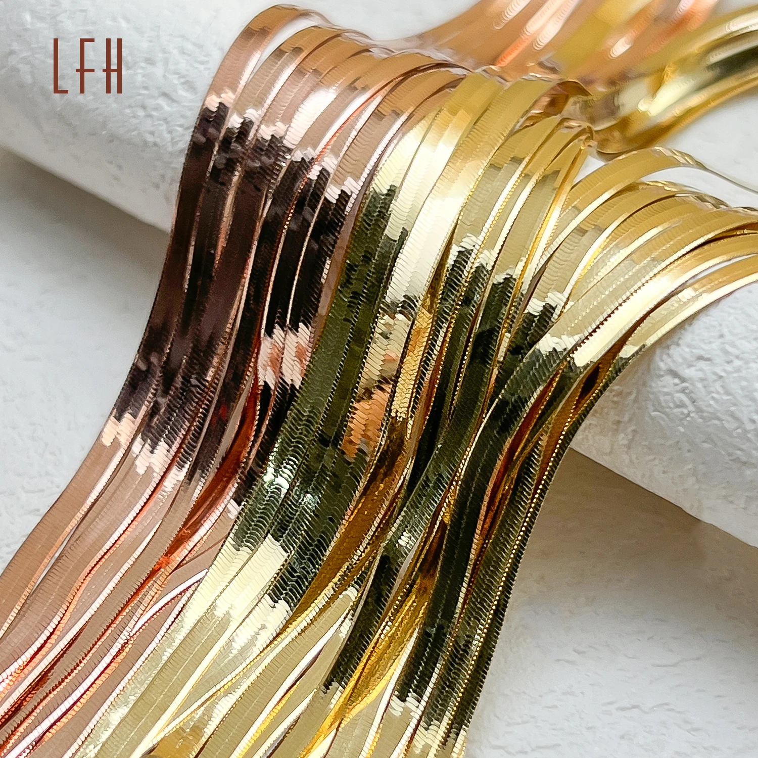 Wholesale Yellow Rose 18k saudi gold necklace pawnable solid gold jewelry Herringbone Snake Chain gold jewelry 18k real