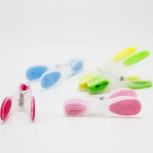 Wholesale Plastic Clothespins Hanging Clothes Pegs