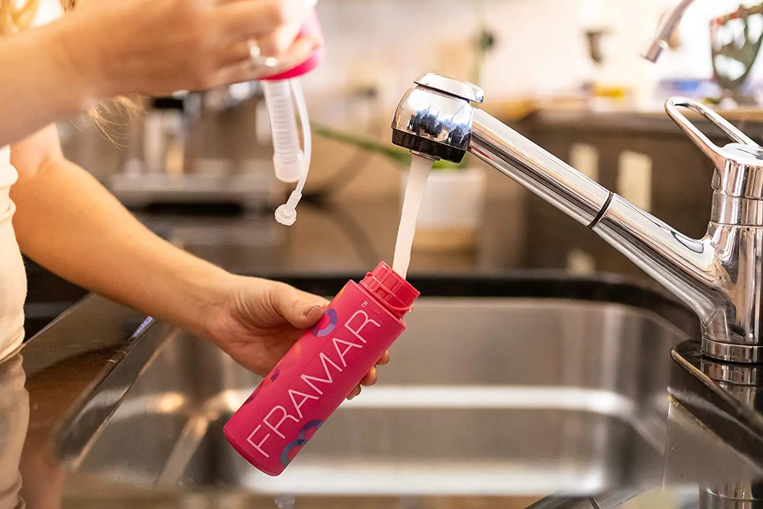 custom wholesale pink black empty Refillable continuous fine mist sprayer pressure spray bottles for hair