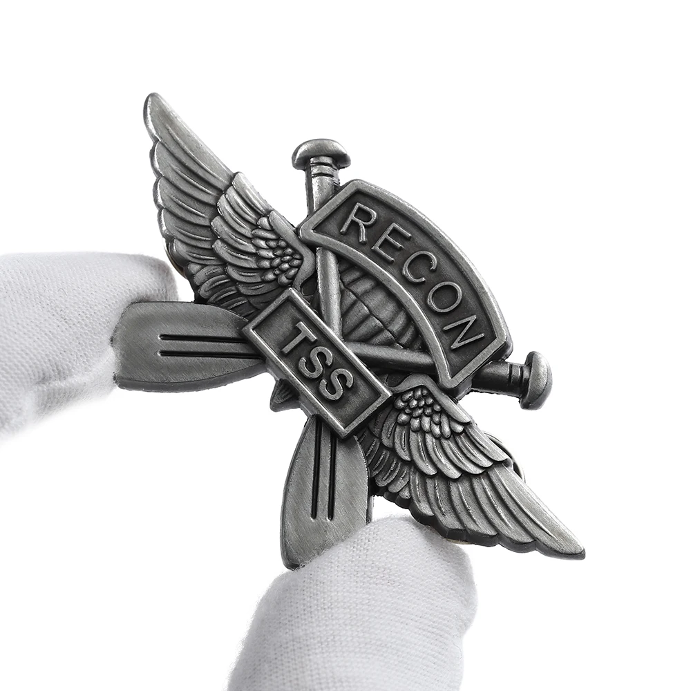 Retro Cool Antique Silver Lapel Pin Brooch Factory Custom Badge Pin High Details Metal Zinc Alloy 3D Pins for Clothes or Hats