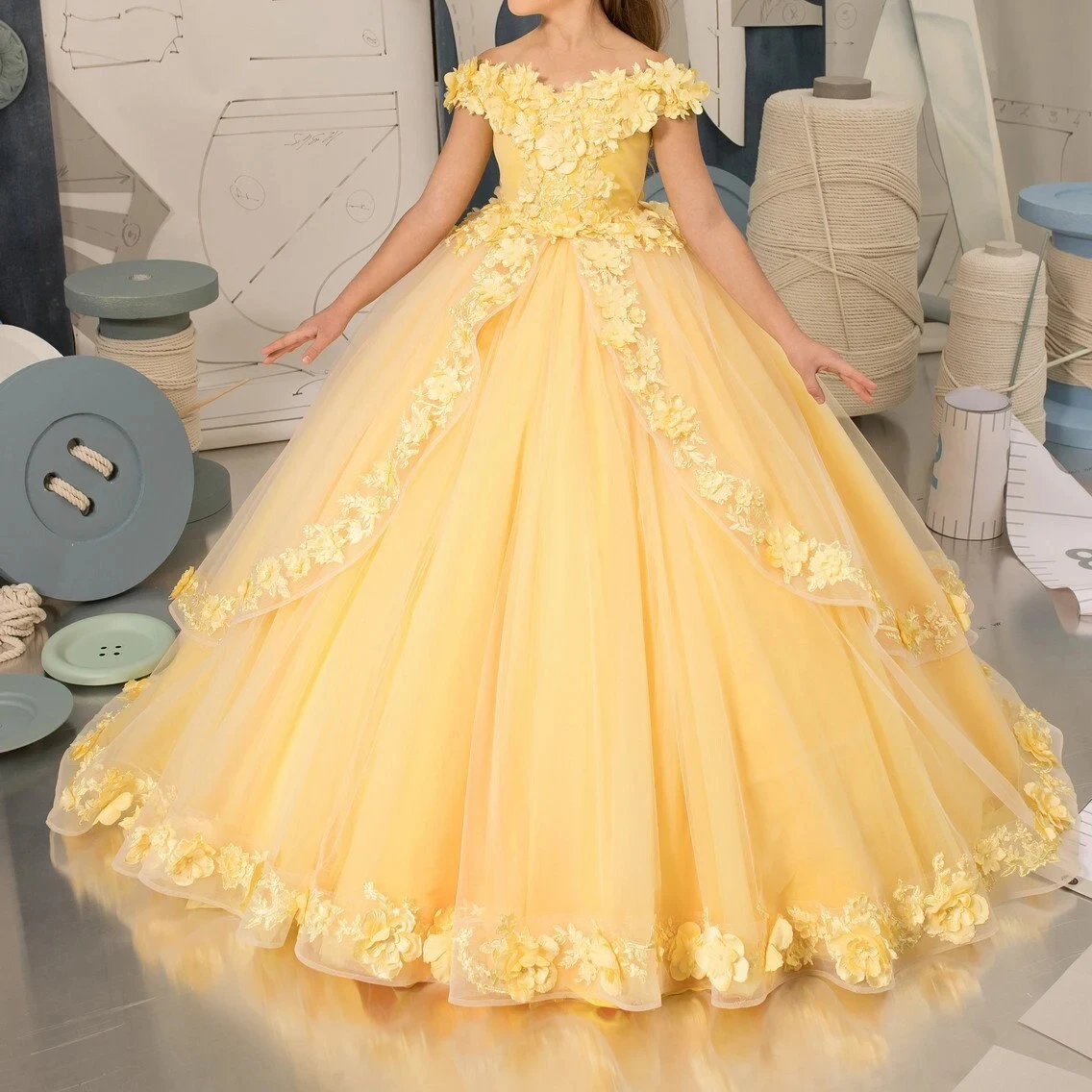 Off The Shoulder Appliques Pageant Gowns First Communion Dresses For Kids Party Dress Yellow Flower Girl Dresses For Wedding
