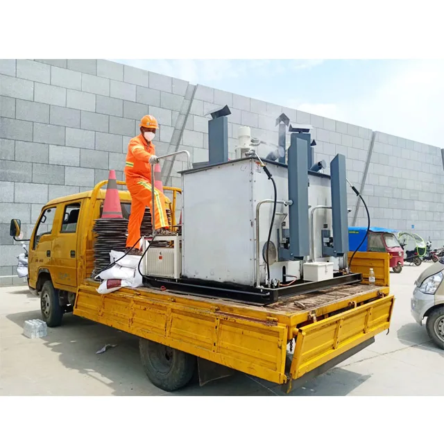 Multi Function Pre-Heater Thermoplastic Kneading Machines Asphalt Road Painting Machine