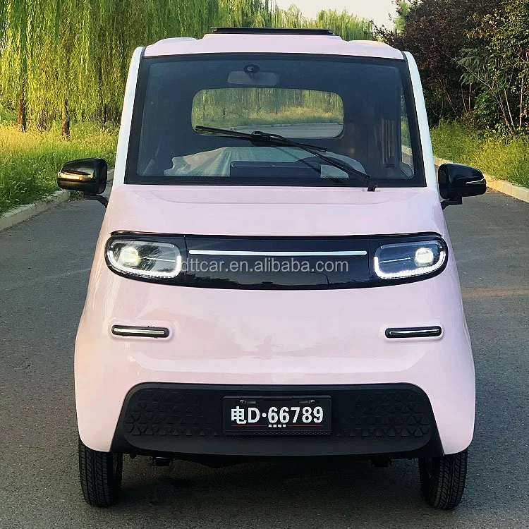best-selling car, affordable electric mini car, electric vehicle with a load of 4 people and 4 wheels