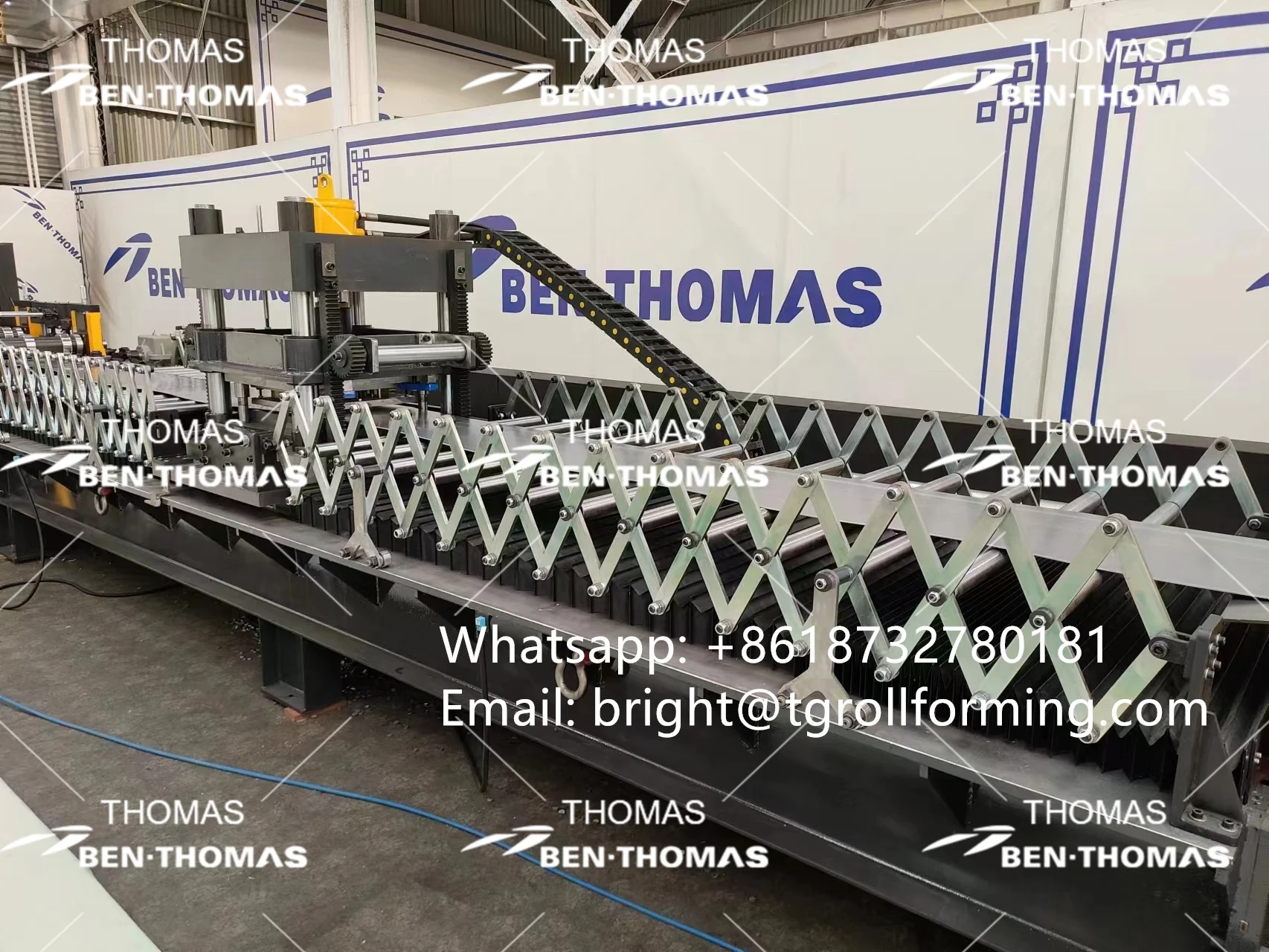 New design hihg speed steel barrier post column roll forming machine