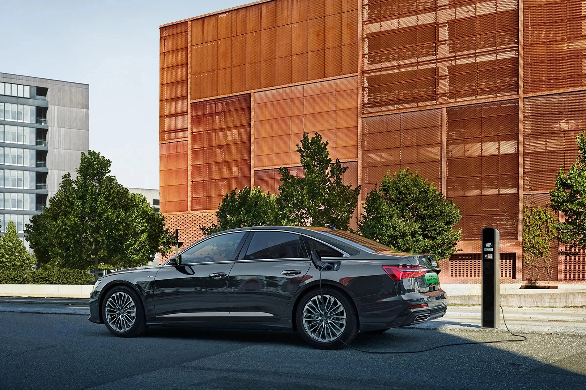 New Energy Vehicle Brand New Audi Plug-in Hybrid 2.0t Audi A6l Phev New Energy Car Audi A6l Phev