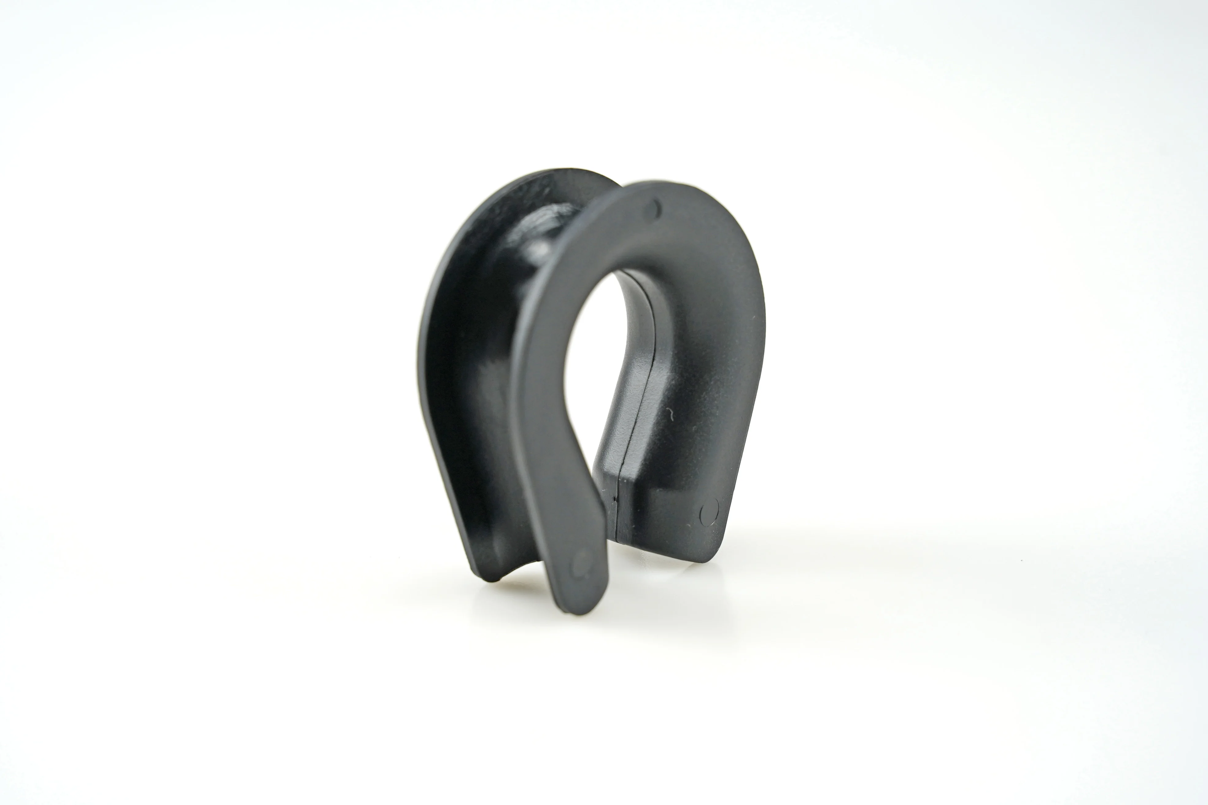 Factory direct supply high quality closed type U-shape 12mm-16mm plastic Rope Thimble