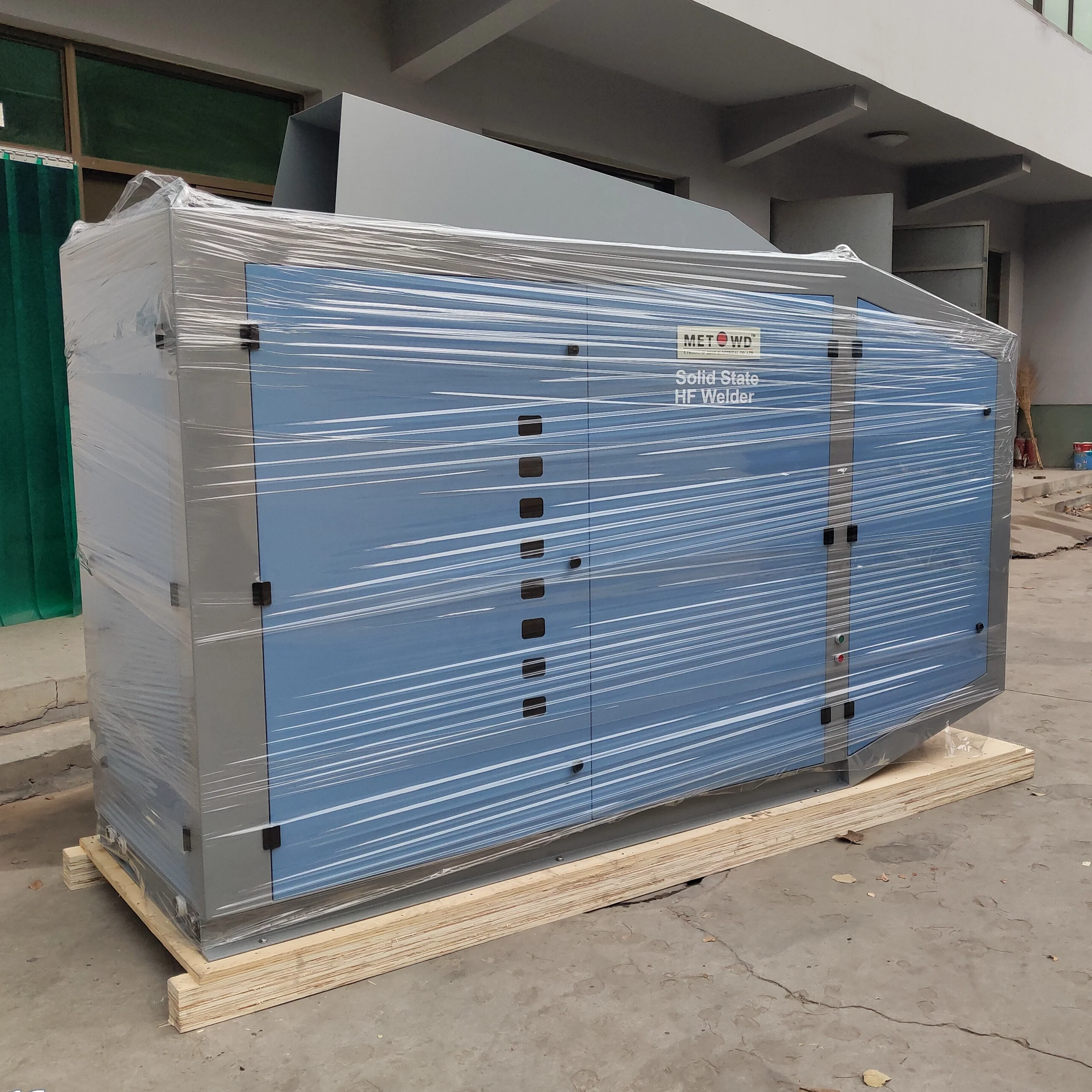 Высокочастотный сварочный аппарат для труб с Серийно-серийным состоянием QGT-1 по выгодной цене, используемый в трубчатой мельнице с водяным охлаждением