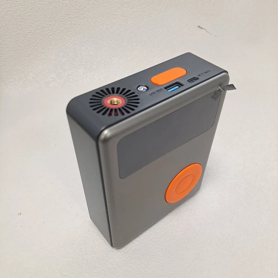 2024 Competitive price reasonable price 5V 3A High endurance power bank outdoor travel emergency