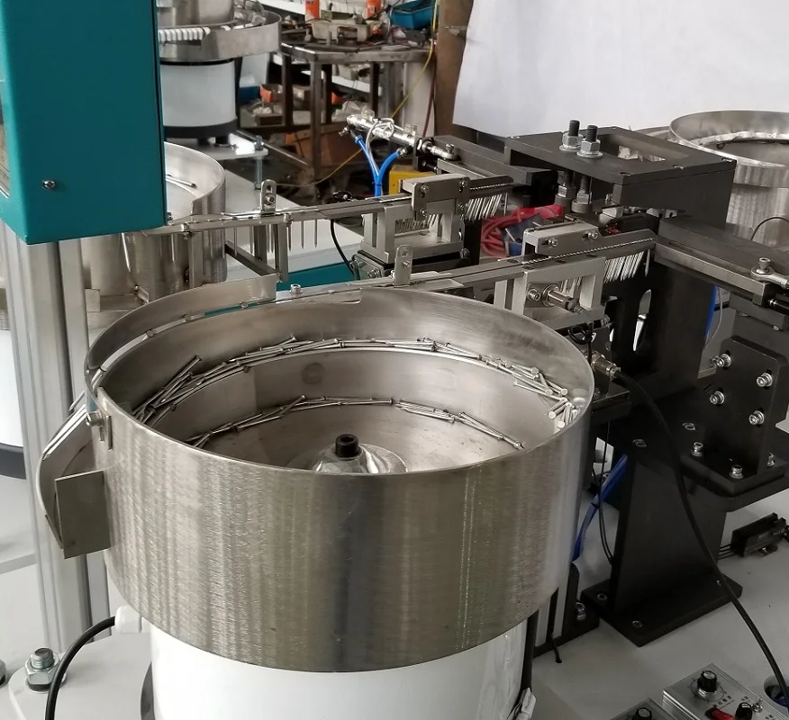 Factory price wire cable clip pipe clamp wall fastener nail inserting assembly machine