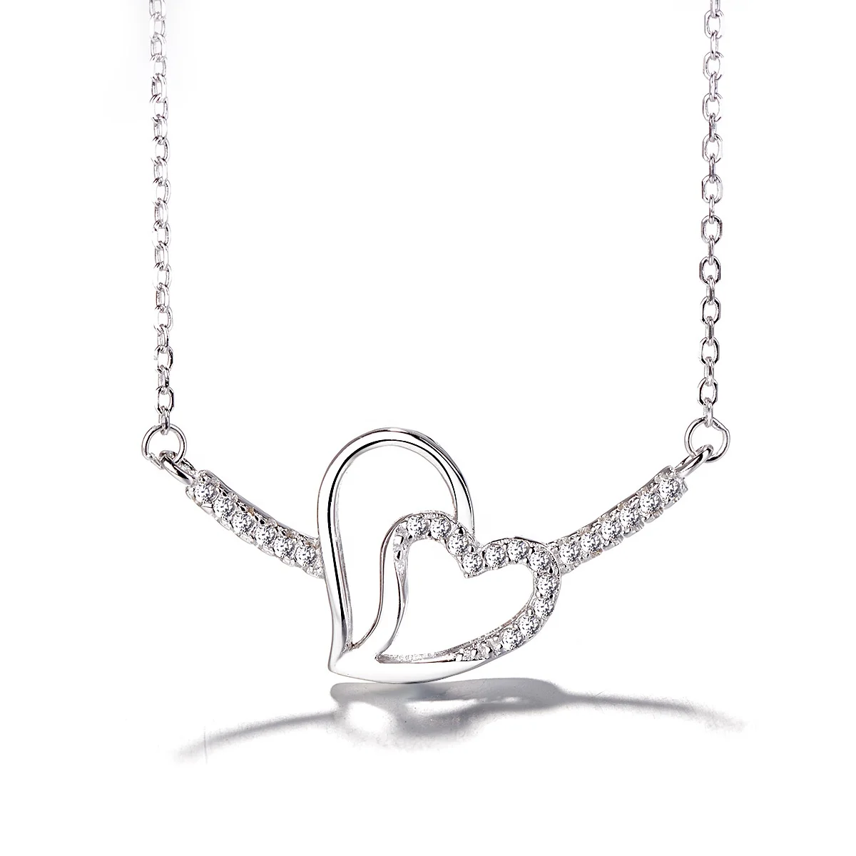 Ожерелье из серебра 925 пробы с фианитом в форме сердца