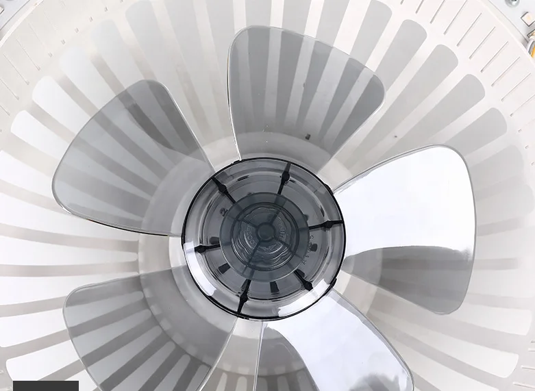 China Fashional APP Control Ceiling Fan Light License Products With Mosquito Proof