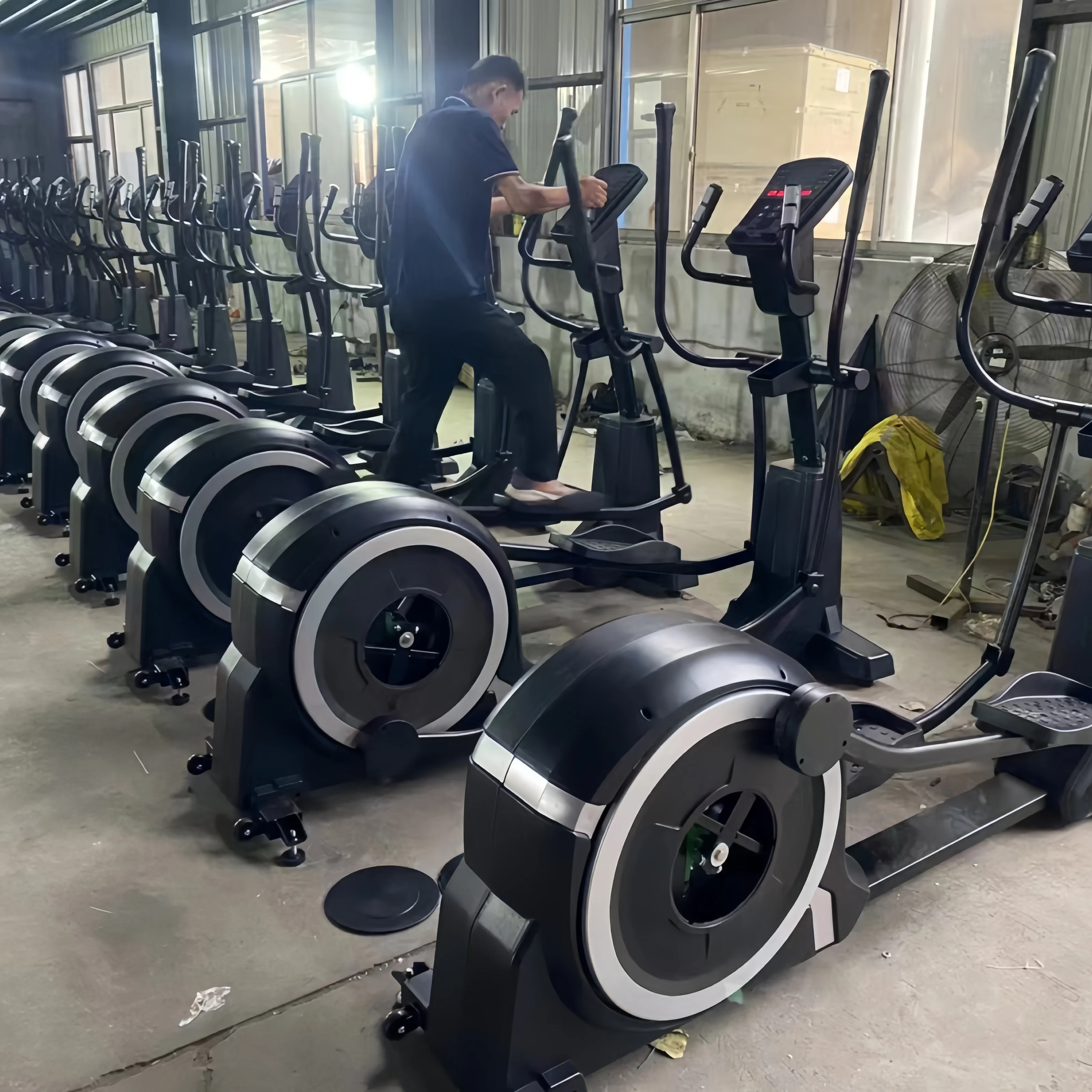 Conventional Elliptical Machine for Home Use Aerobic Fitness Equipment with Manual & Electric Methods