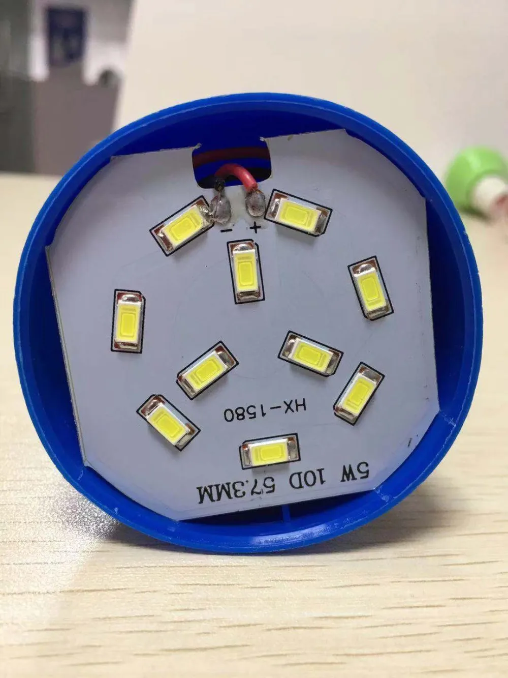 High Quality Customized 5W LED Emergency Lamp for Camping Waterproof ABS Body Material with 3-7 Hours Use