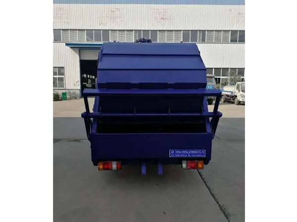 Самосжимающаяся мусорная машина ISUZU задняя загрузка 4 куб. М с гидравлическим