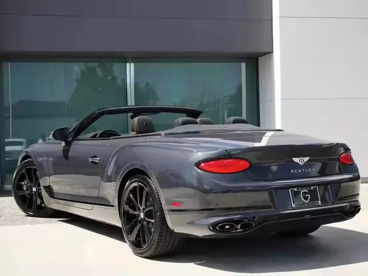 Полностью укомплектованные бывшие в употреблении чистые автомобили Bentley Continental GTC Edition 2024 года готовые к отправке Россию