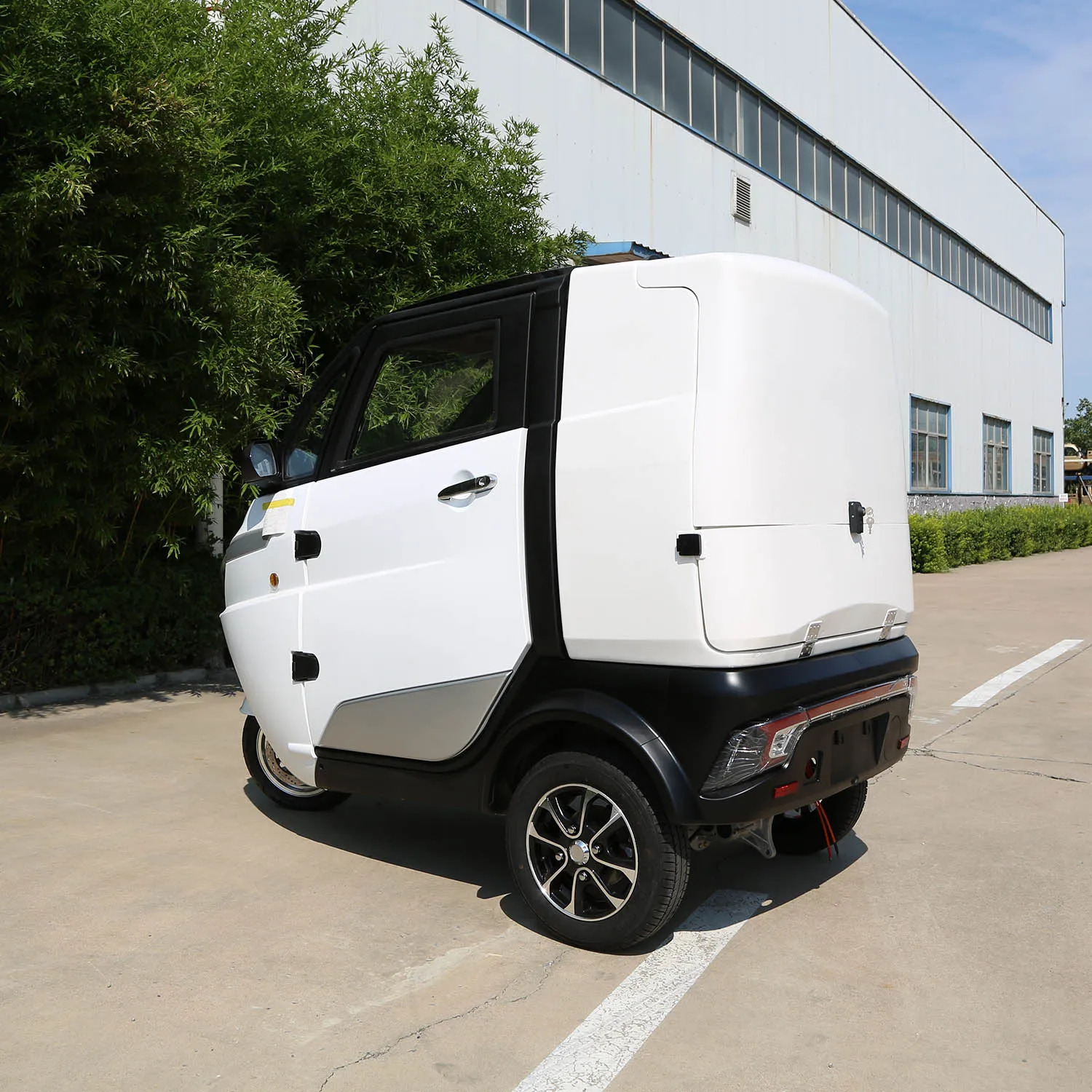 3 Wheel Electric Scooter Tricycle Food Truck