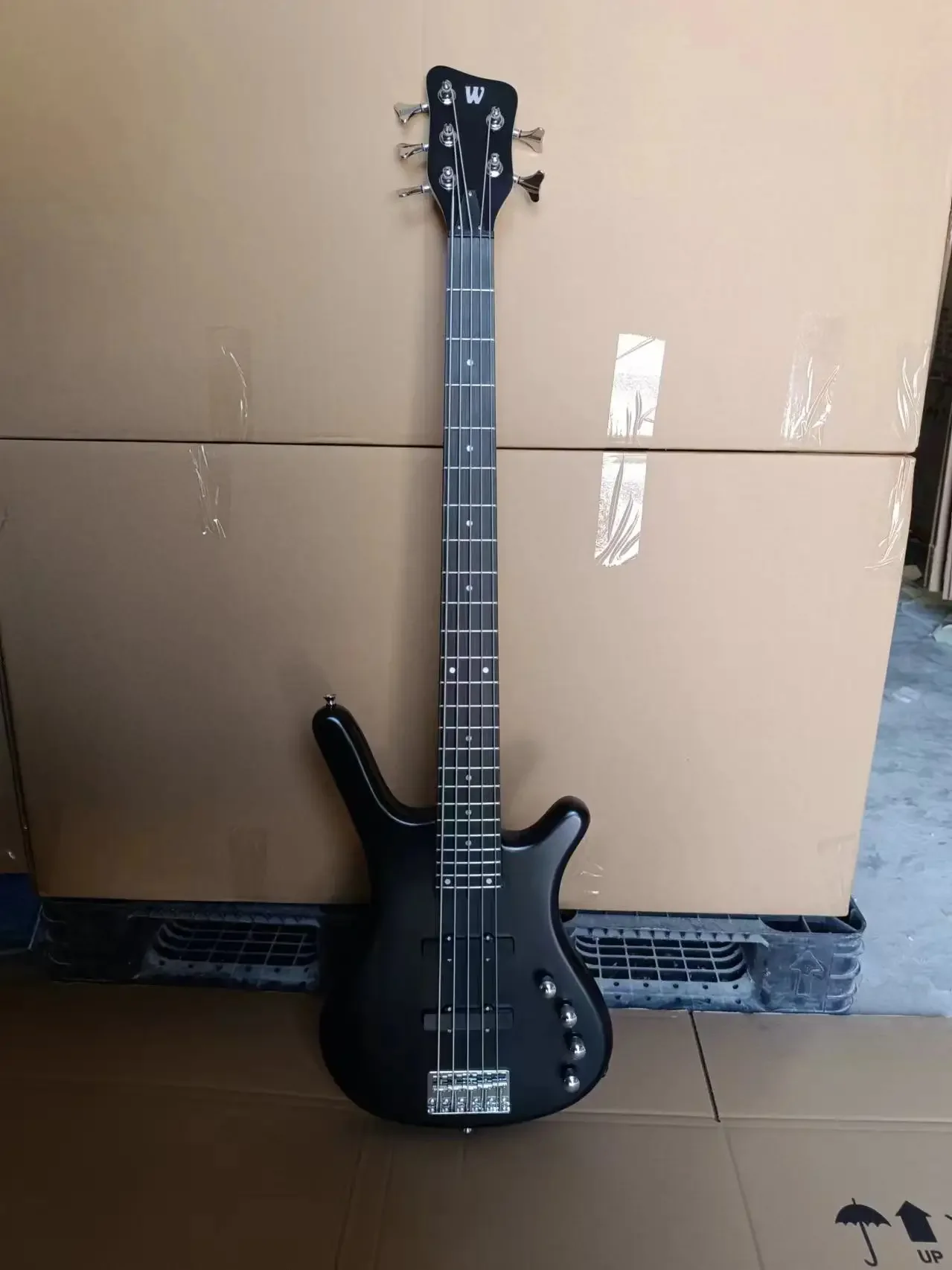 China Music 5 Strings Bass Guitar 4 Strings W Black Maple Neck Electric Bass