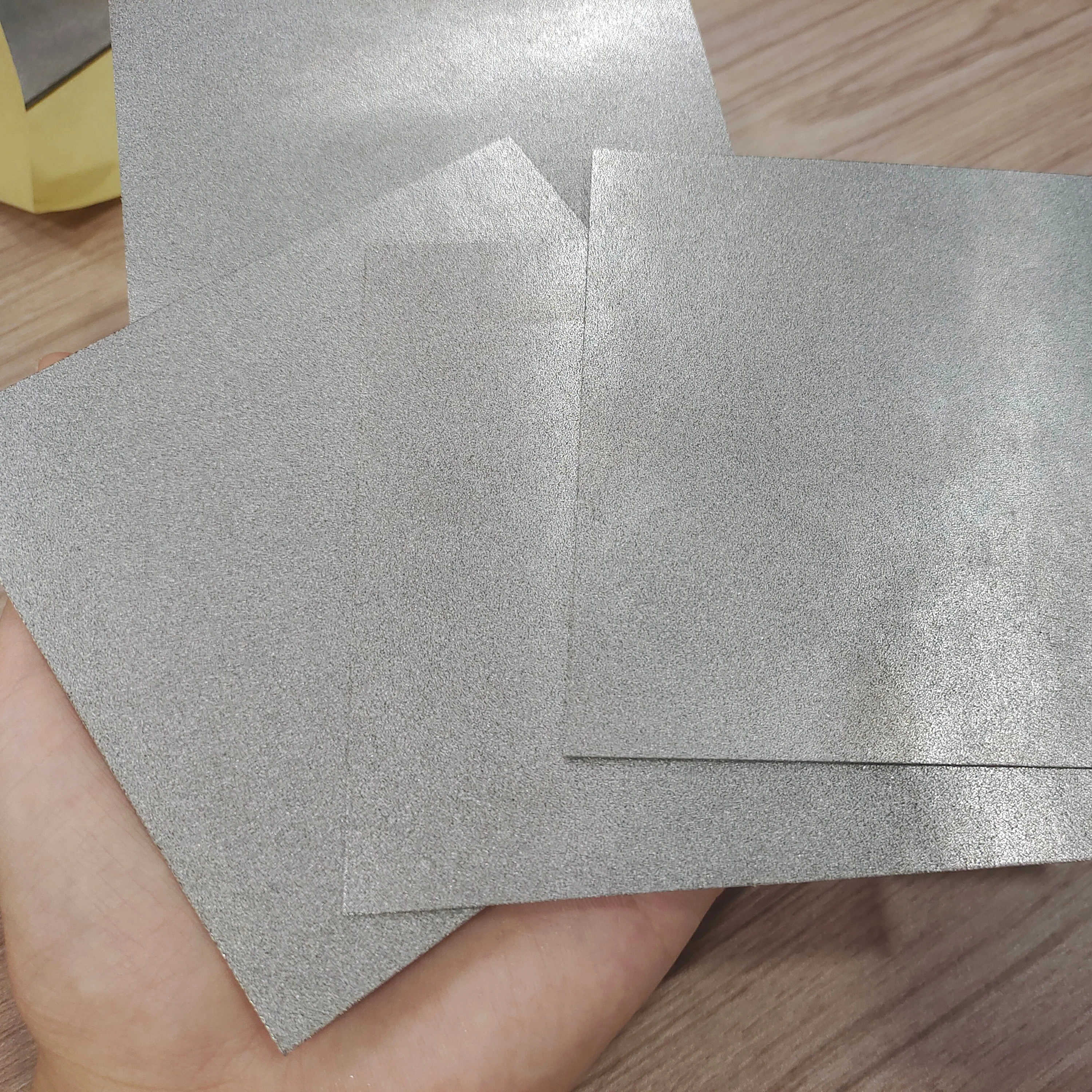 Titanium porous diffusion layer Porous diffusion layer of electrolytic cell Titanium diffusion layer