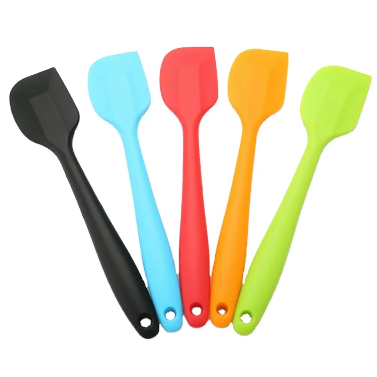 Custom Stylish Pattern Food Grade 2Pcs Thin Black Utensil Silicone Rubber Scraper Spatula