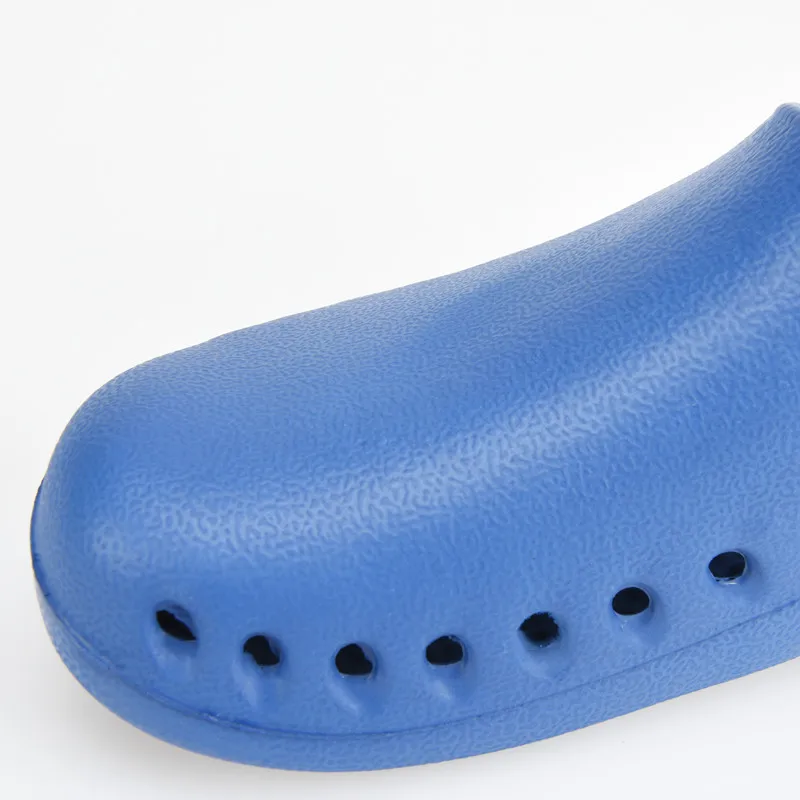 Wholesale Waterproof Non-Slip Medical Hospital Operating Room EVA Garden Clog Safety Work Kitchen Shoes