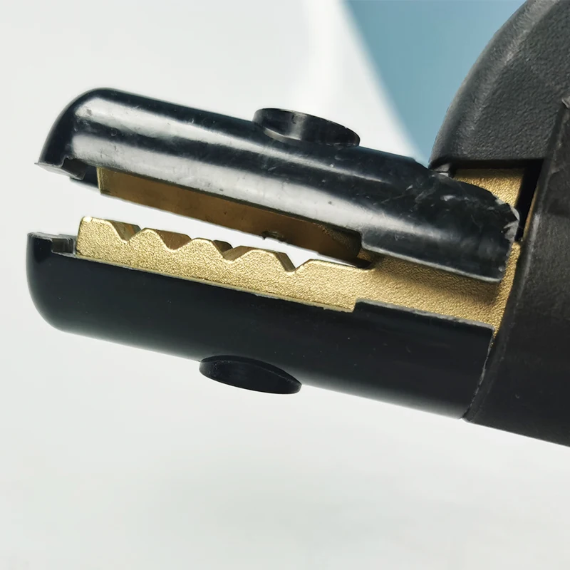 600 A Electrode Holder For Welding