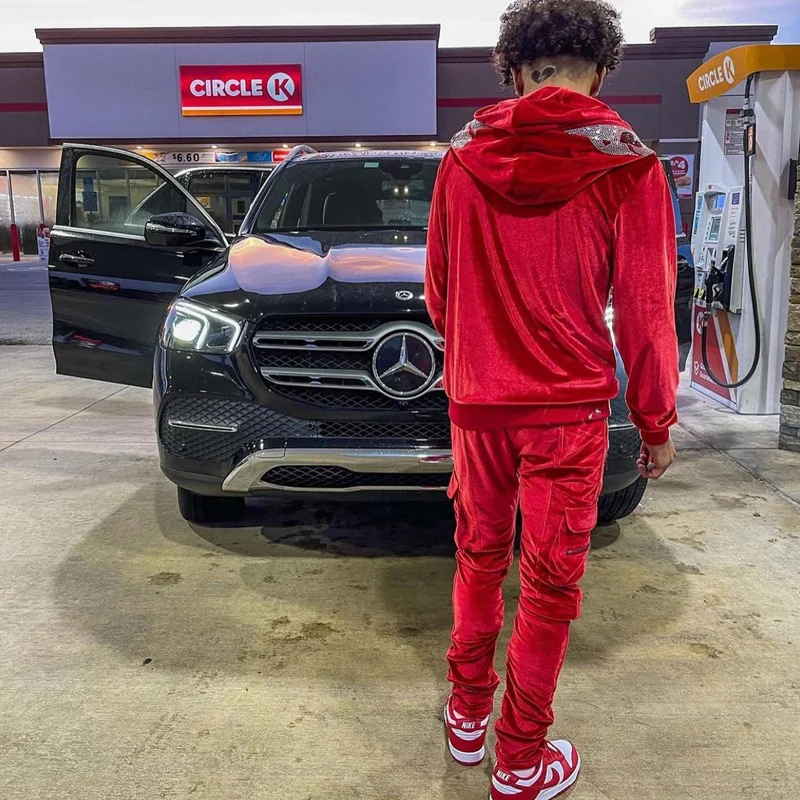 Wholesale Street Clothes Tapered Sweatsuit Slim Sports Tracksuit Retro Tracksuit