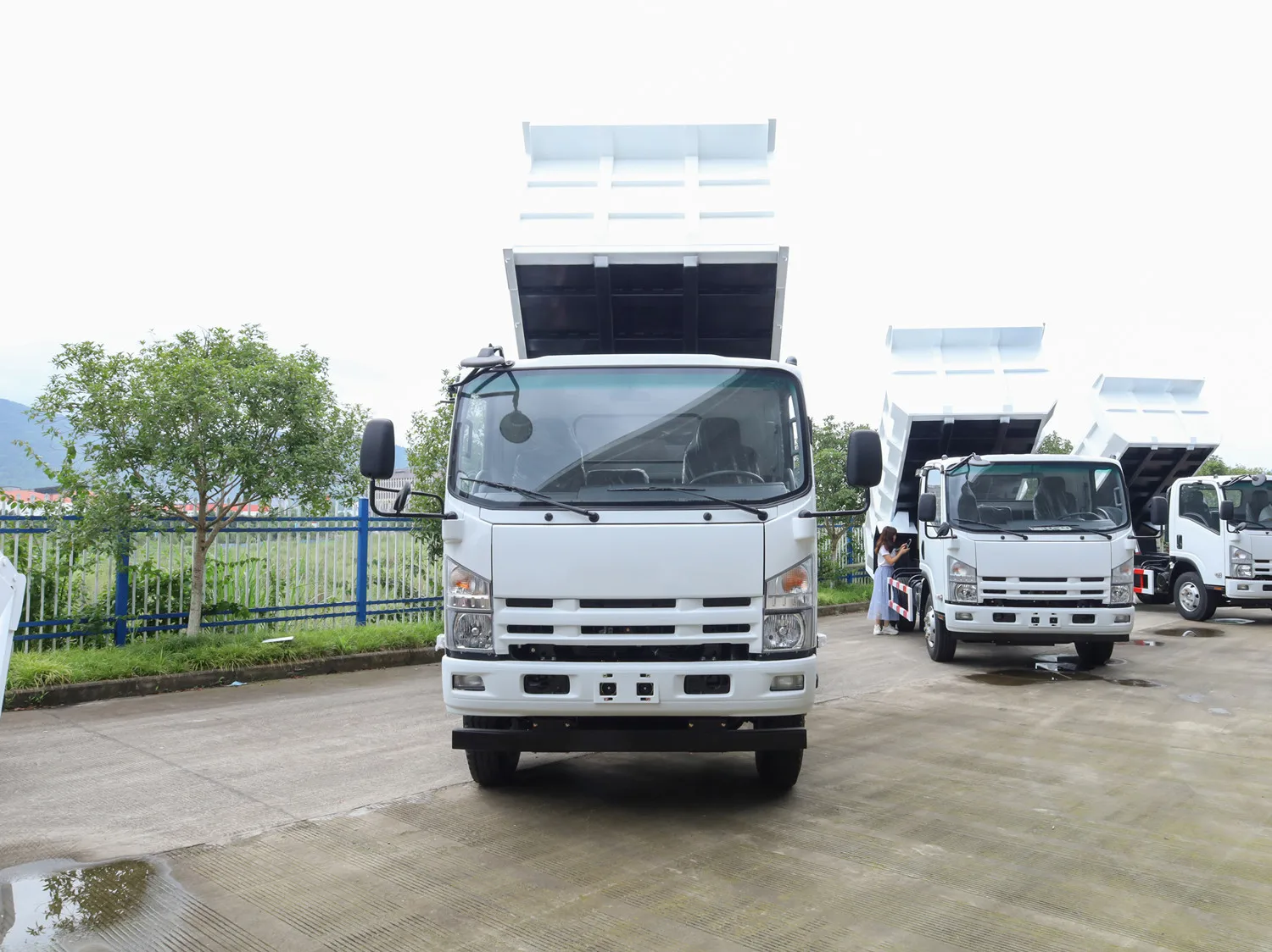 New Isuzu Dump Truck with 4HK Engine 4 to 7 Tons Tipper Truck Medium Duty Truck for Sale