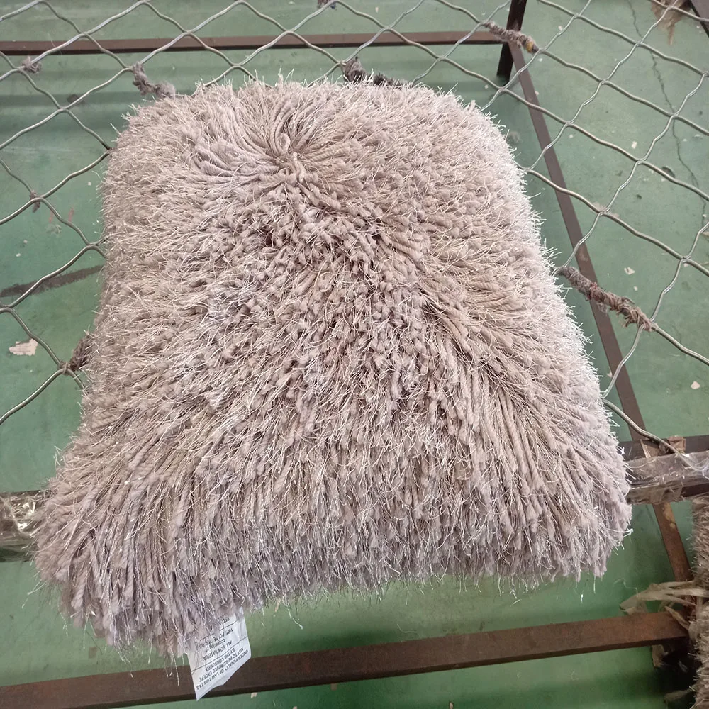 New Products Custom Logo High Quality Velvet Southern Korean Polyester Silk Throw Pillow Covers for Home Decoration