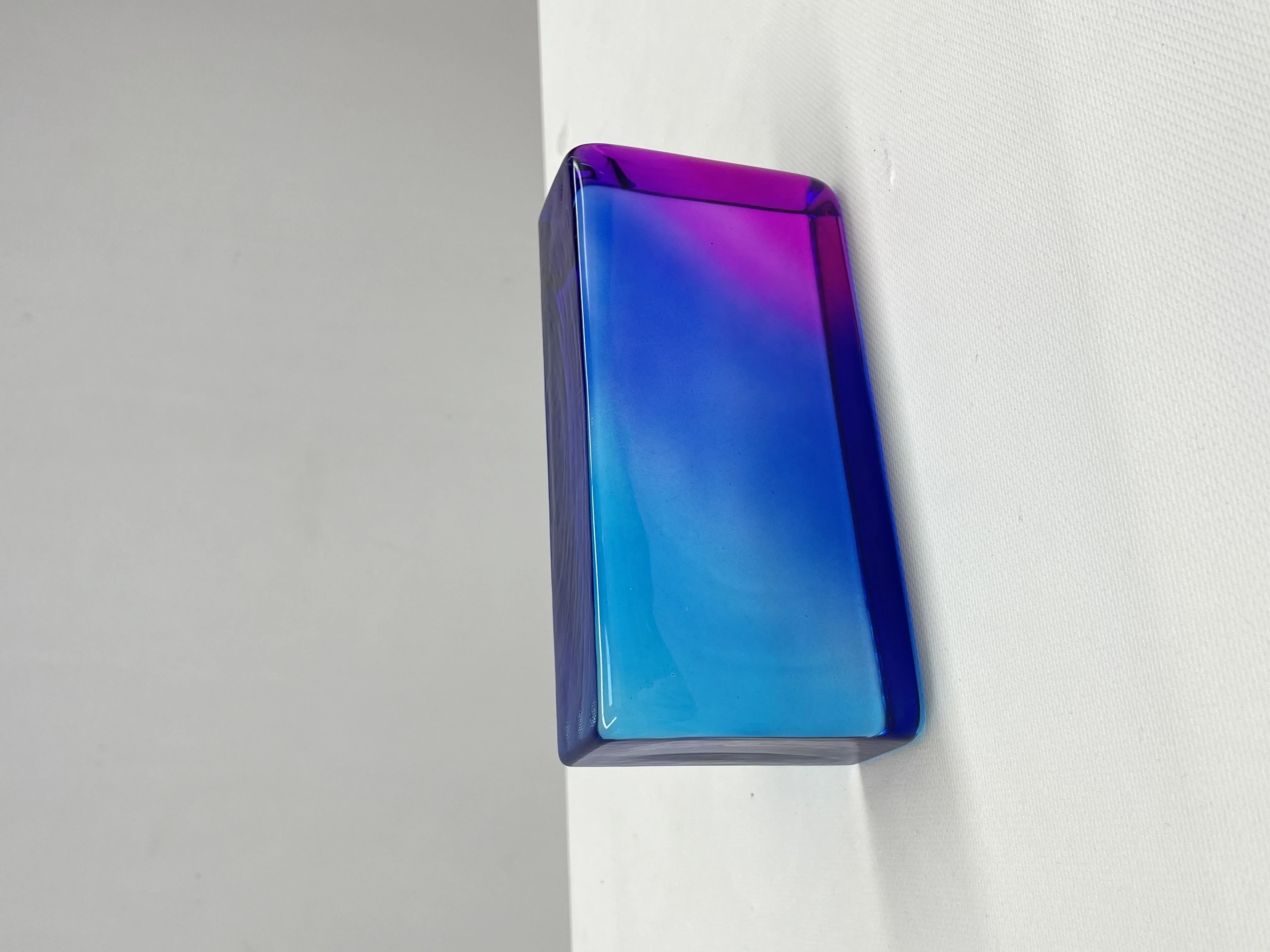 Customized solid Hot-melt Gradient Ramp Color Glass Block   Multicolour Crystal Brick dimensions 200*100*50 mm