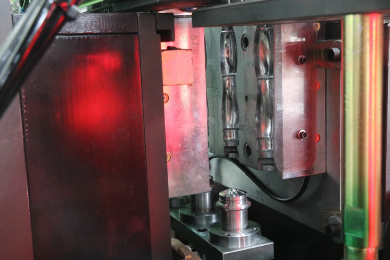 Fully Automated Pet Bottle Blowing Machine