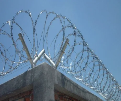 BTO-22 забор горячеоцинкованная верхняя колючая