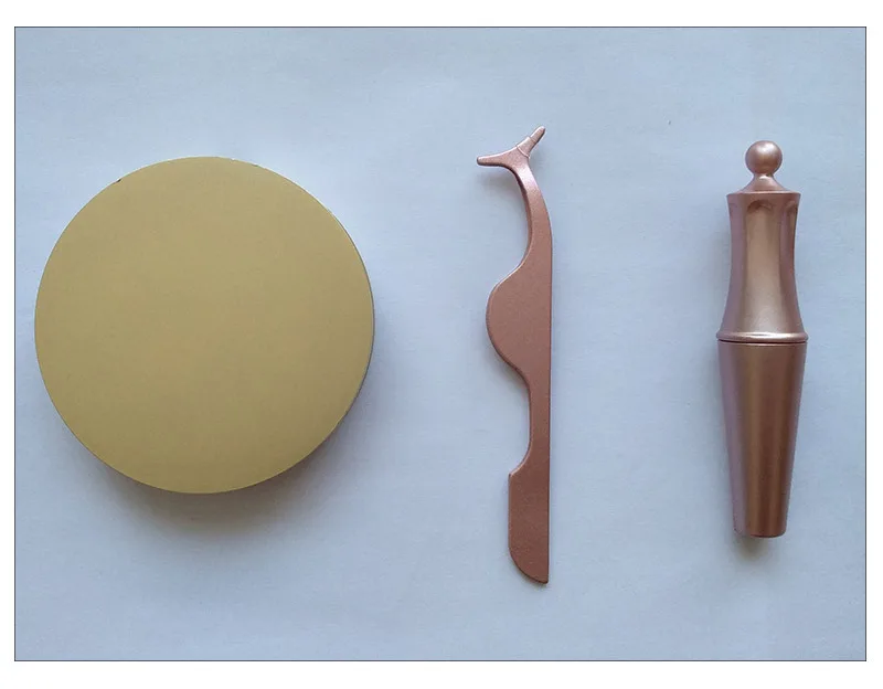 
Magnetic Eyeliner And Eyelashes Kit with Applicator and Mirror for Easy Application 