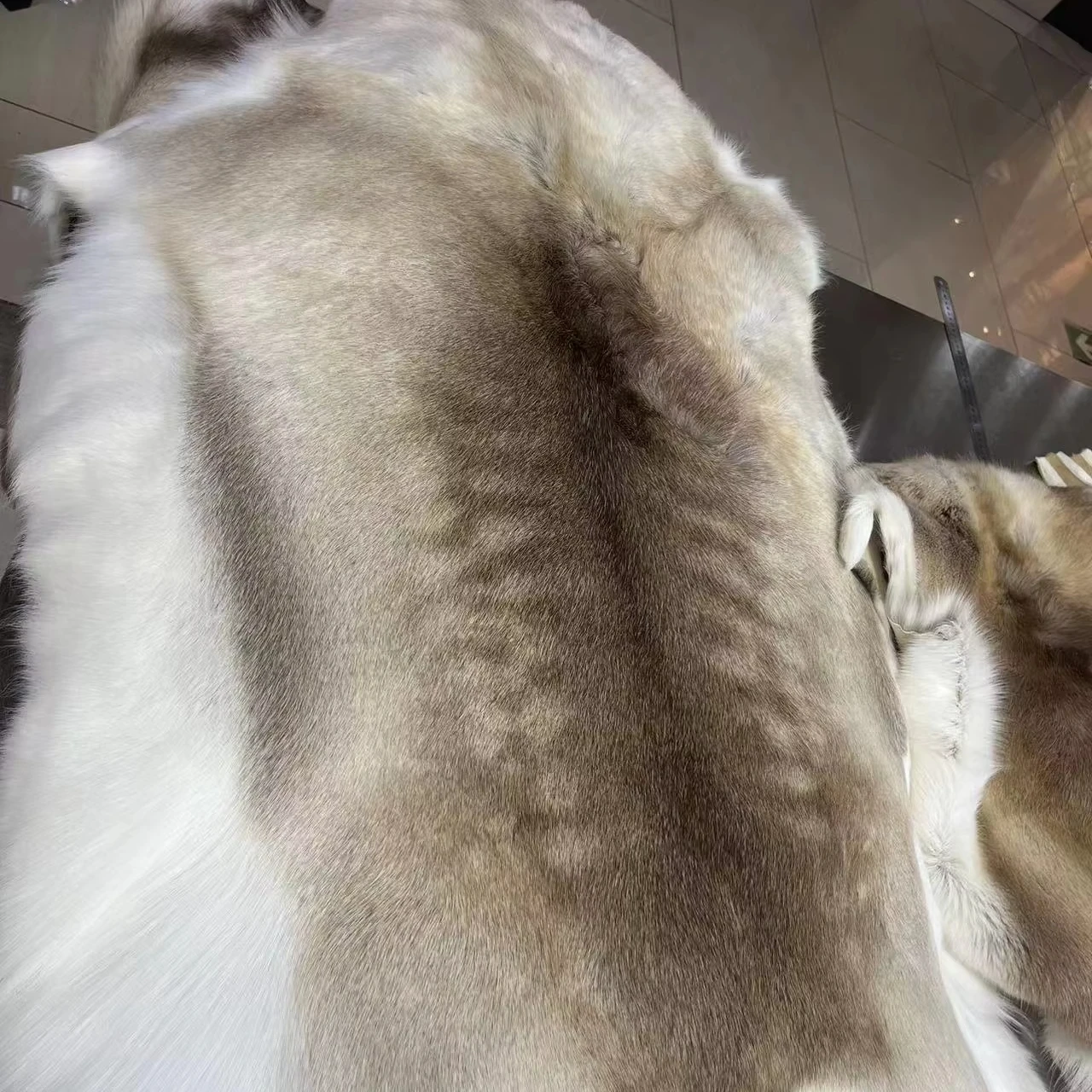 Natural reindeer leather hair rug genuine deer fur skin for furniture chair garment handbags