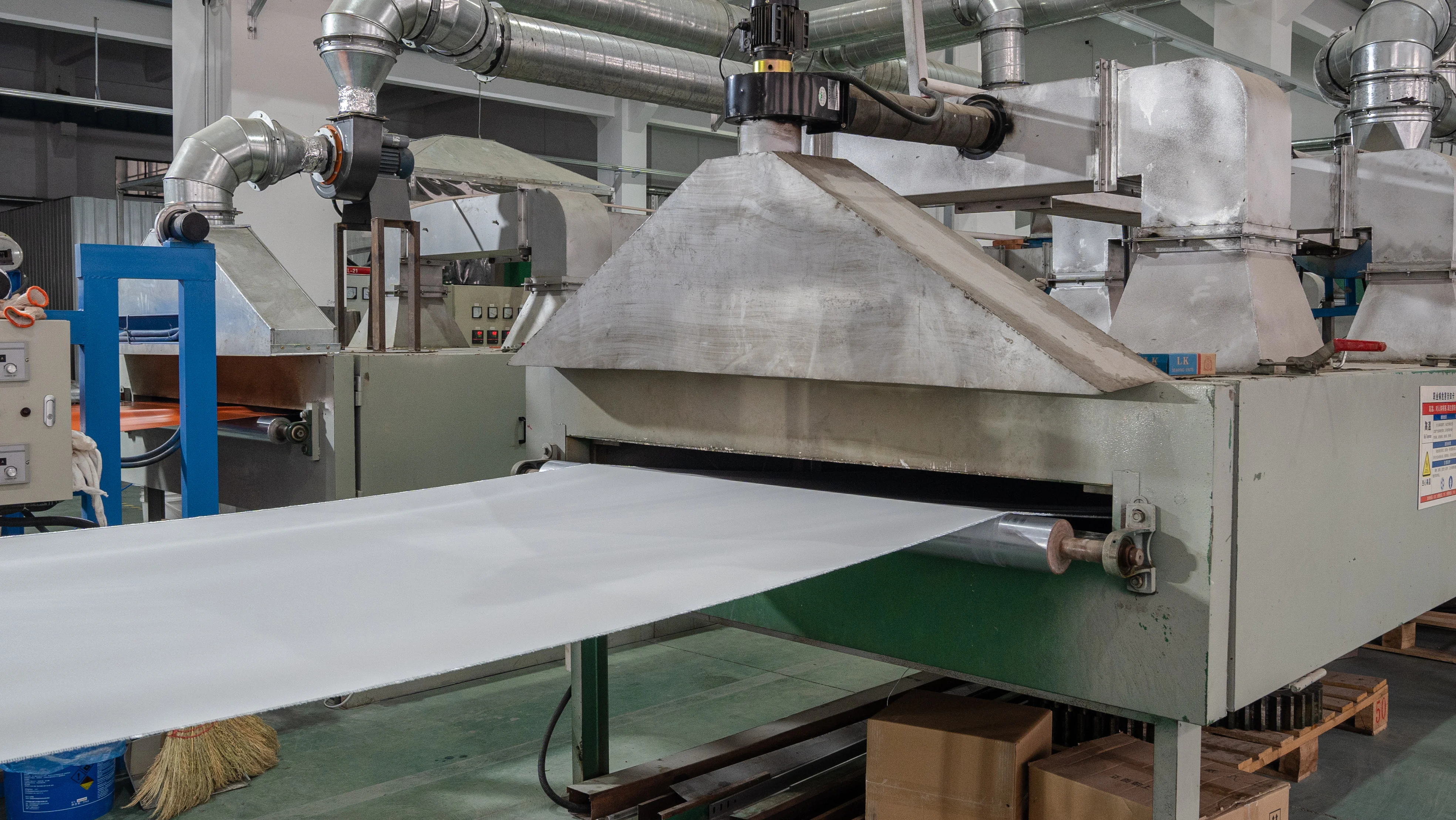 800C 0.8mm High Temperature Vermiculite Coated Expanded Fiberglass Fabric