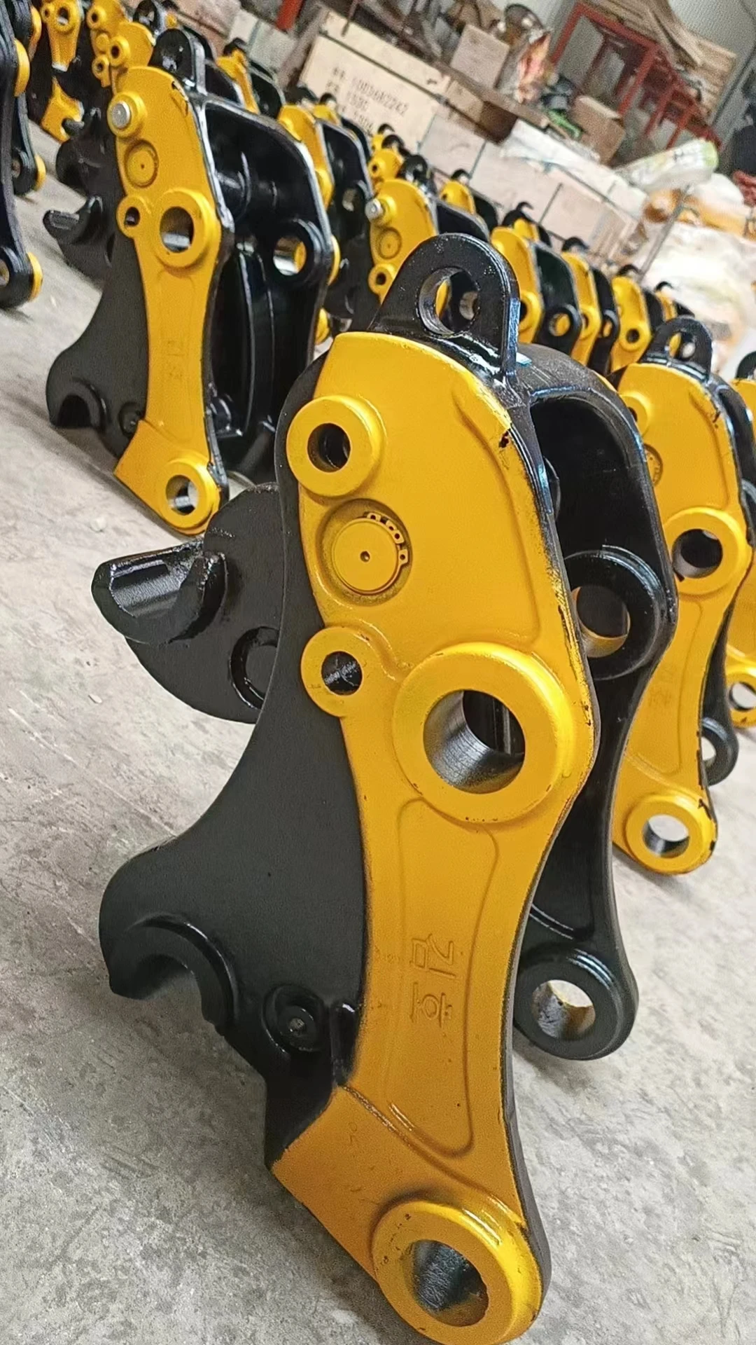 Hot Sale  Excavator Attachment Excavator Quick Coupler Construction Machinery Parts Brand New