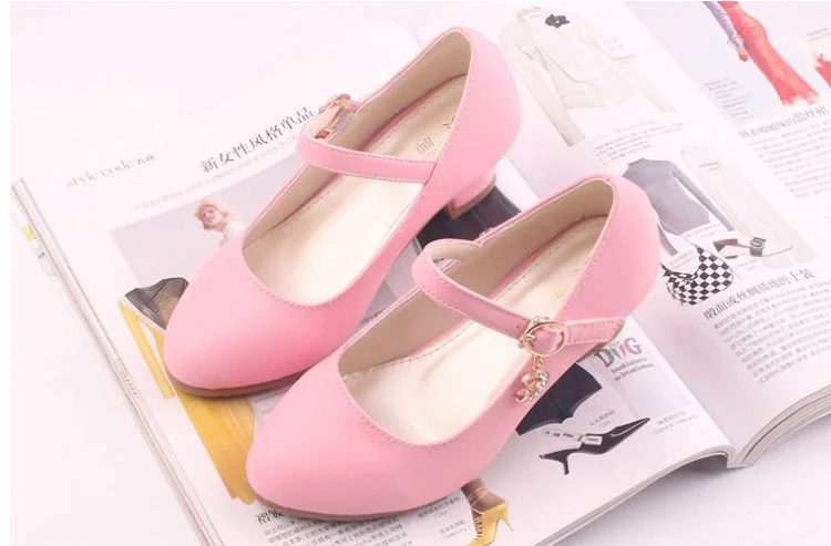 2024 Spring and autumn high heel Children princess leather shoes PU 3CM heel casual black red girls fashion Wedding Party shoes